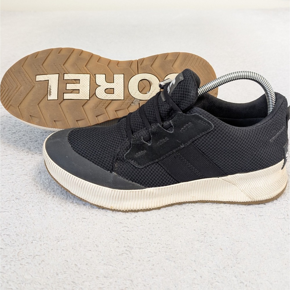SOREL Women's Out N About III WATERPROOF Low Top Sneakers Black Lace Up Sz 10.5